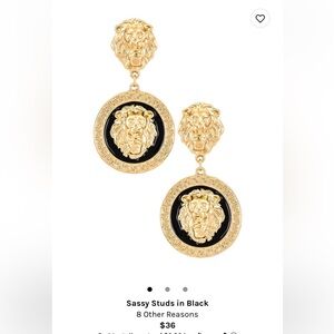 Sassy studs lion earrings